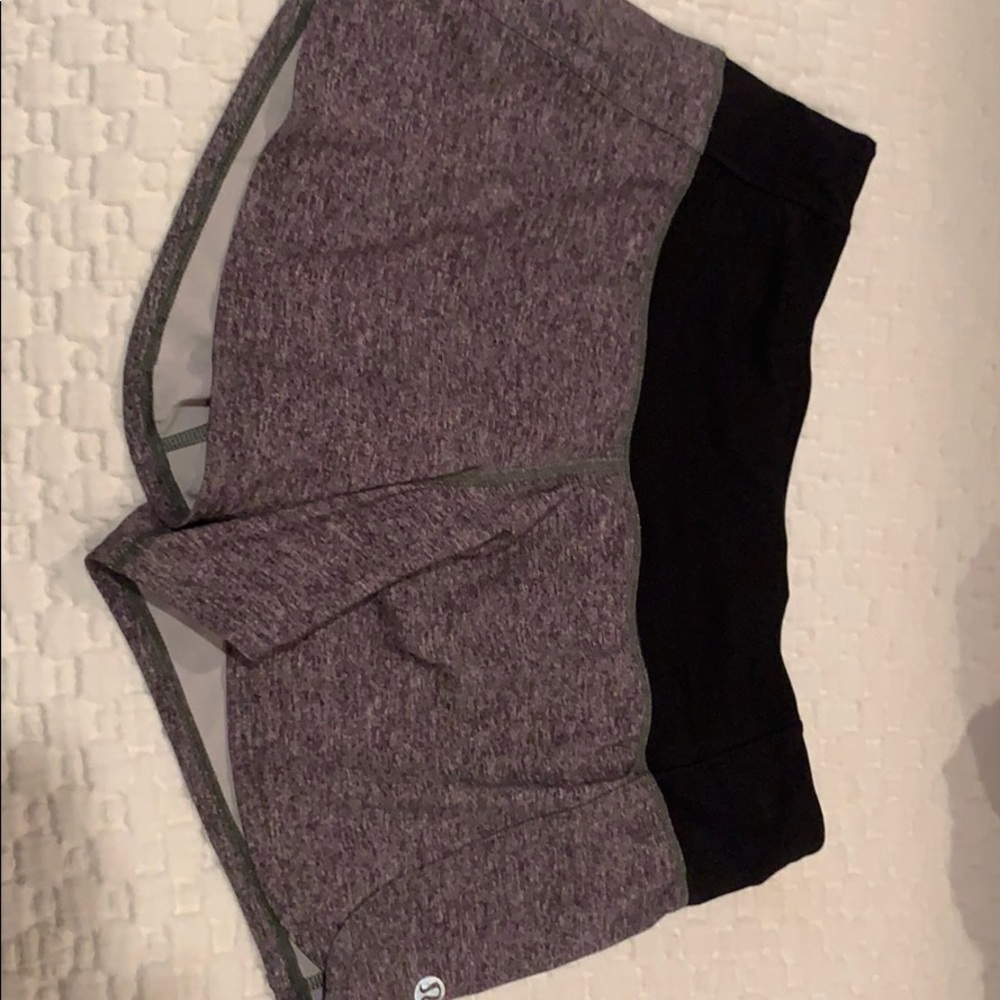 Lulu Grey 2.5 Inch Shorts Size 4 NWT